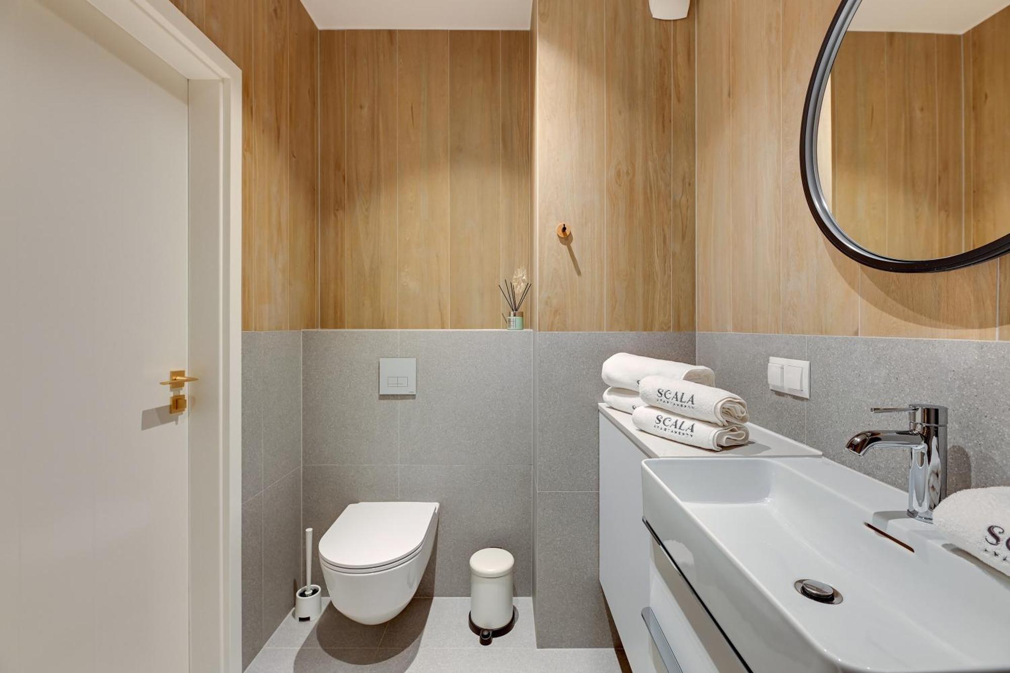 Premiem Cube Apartments In Center By Lion Apartments กดัญสก์ ภายนอก รูปภาพ