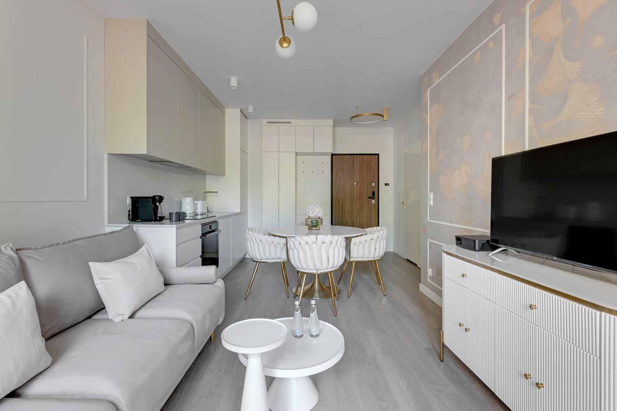 Premiem Cube Apartments In Center By Lion Apartments กดัญสก์ ภายนอก รูปภาพ