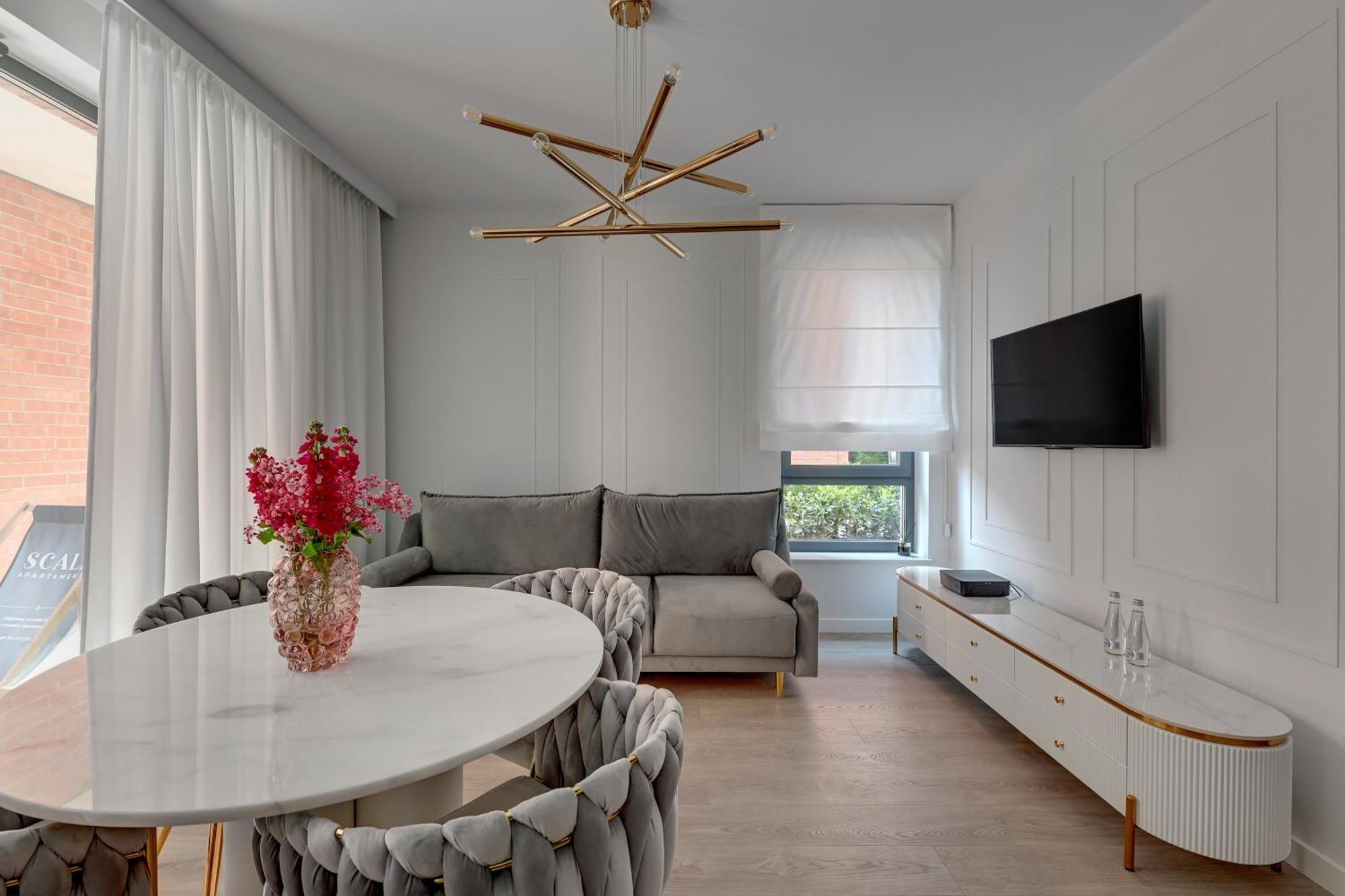 Premiem Cube Apartments In Center By Lion Apartments กดัญสก์ ภายนอก รูปภาพ